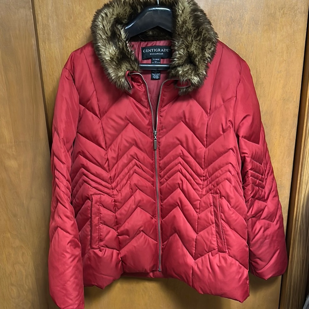 Down and Feather filled Quilted Jacket with Faux Fur Collar, XL